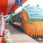 देश को मिली पहली वंदे भारत स्लीपर ट्रेन की सौगात