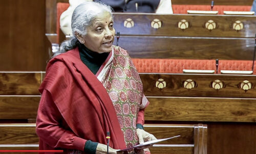 आर्थिक सर्वेक्षण ने पेश की अर्थव्यवस्था की मजबूत तस्वीर