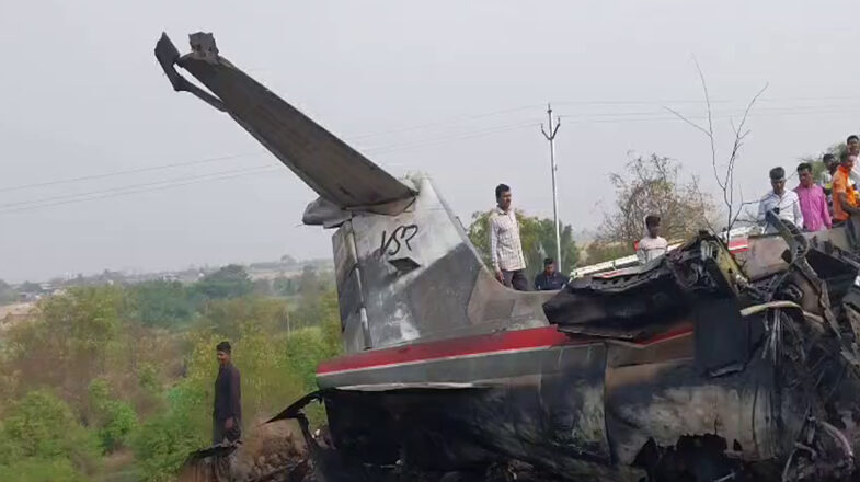 अजित पवार की प्लेन क्रैश में मौत: पीएम मोदी ने सीएम फडणवीस से बात की