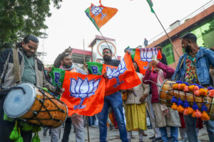 पश्चिम बंगाल भी केसरिया रंग में