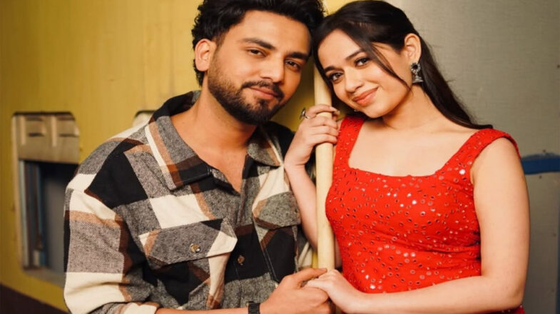 वैलेंटाइन वीक से पहले छाया एल्विश-जन्नत का रोमांस