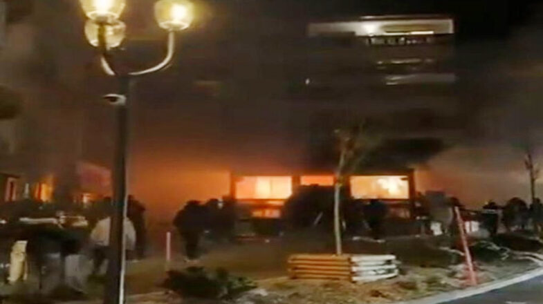 नए साल के जश्न के दौरान स्विट्जरलैंड के एक बार में धमाका