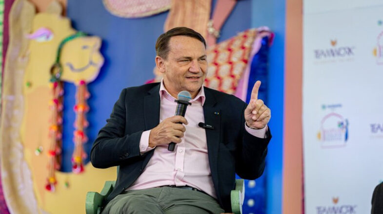 टैरिफ के जरिए भारत को सेलेक्टिव टारगेट करना गलत: रादोस्लाव सिकोर्स्की