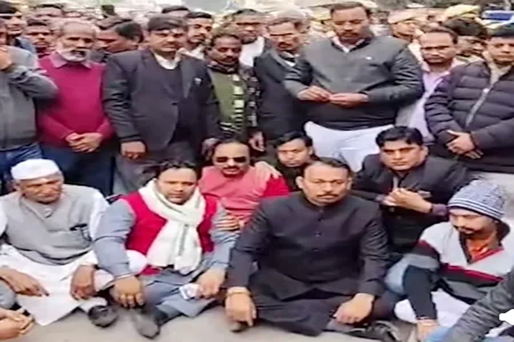 यूजीसी नियमों के विरोध ने पकड़ा तूल