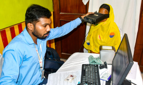 एसआईआर: पश्चिम बंगाल में चुनाव आयोग ने राज्य सरकार के कर्मचारियों से घोषणा मांगी