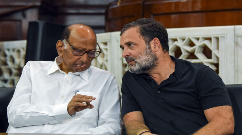 पवार परिवार के फैसले पर कांग्रेस की नजर