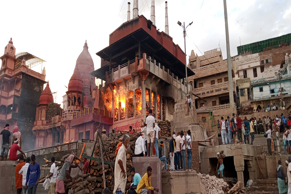 नरेंद्र भाई की काशी में मां गंगा के आंसू