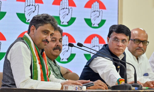 यूपी, तमिलनाडु में कांग्रेस के इरादे