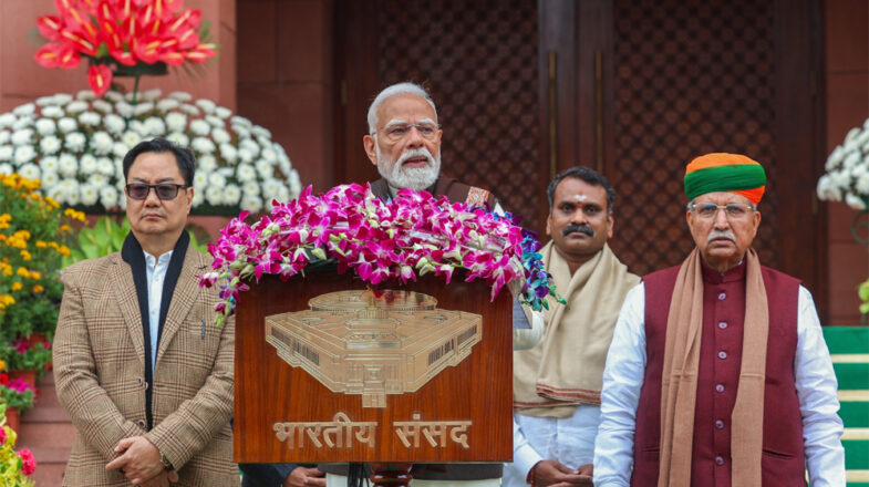 पीएम का दावा, कांग्रेस का तंज