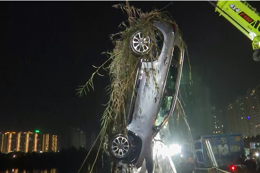 नोएडा में युवा टेकी की मौत का कौन जिम्मेदार?