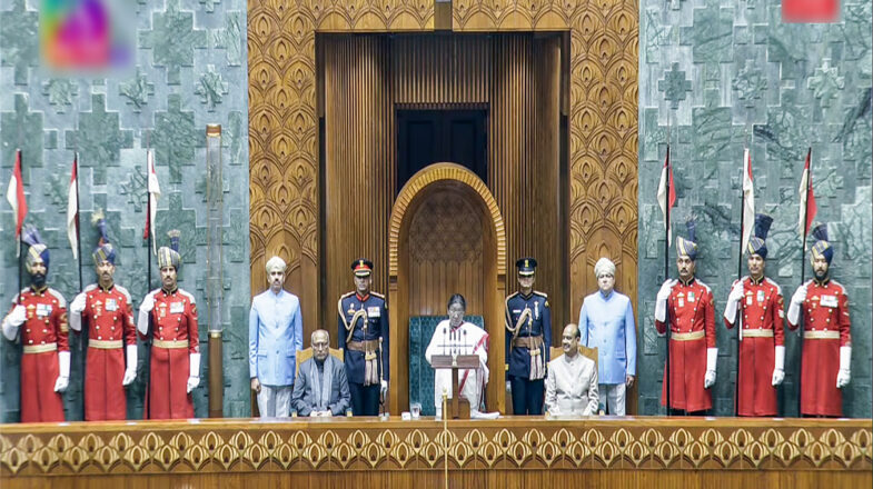 अभिभाषण में राष्ट्रपति ने बताई उपलब्धियां