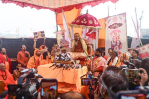 अगड़े, शंकराचार्य: ये भाजपा के प्रयोग है!