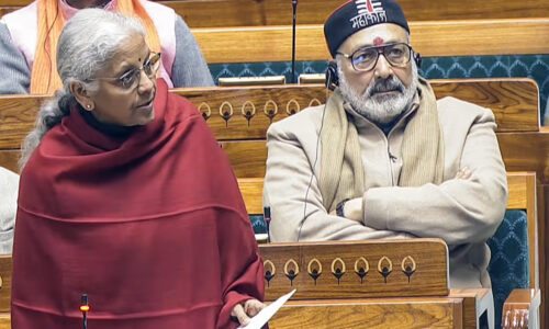 वित्त मंत्री ने विपक्ष का सहयोग मांगा