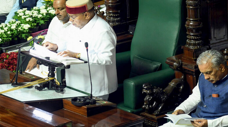 सड़ांध में तब्दील हो रही आचरण संहिता