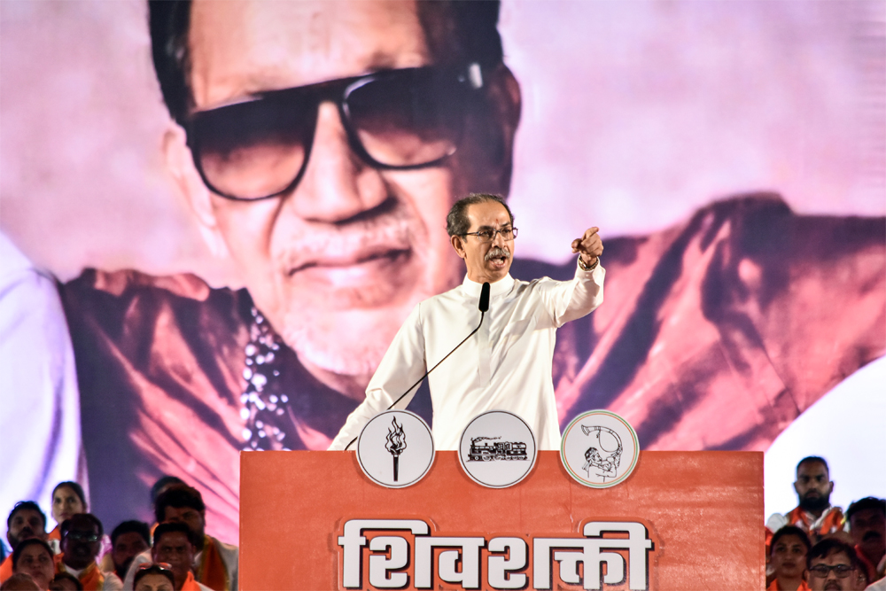 शिंदे को रोकने के लिए उद्धव कुछ भी करेंगे