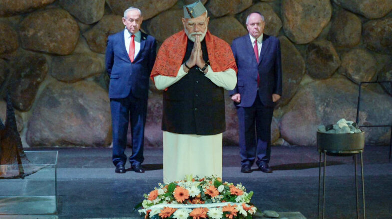 प्रधानमंत्री मोदी ने ‘याद वाशेम’ में होलोकॉस्ट पीड़ितों को दी श्रद्धांजलि