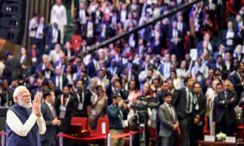 ओह भारत! झूठ छुपता नहीं!