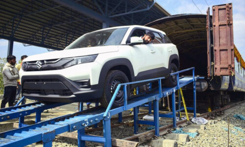 टॉप-स्पीड में दौड़ रही भारत की ऑटो इंडस्ट्री