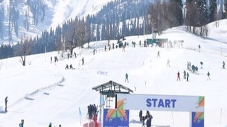 खेलो इंडिया विंटर गेम्स की जम्मू-कश्मीर के गुलमर्ग में हो रही शुरुआत