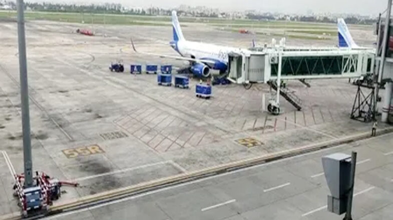 कोलकाता एयरपोर्ट पर बम की धमकी से हड़कंप