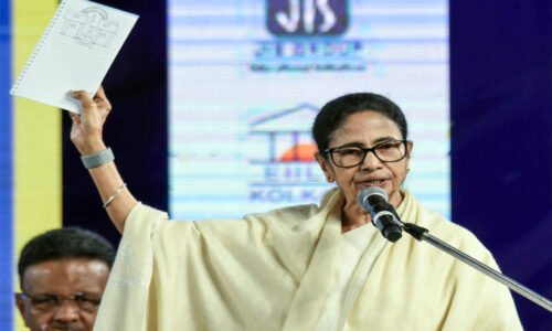 ममता बनर्जी क्या अब भी अकेले चलेंगी?