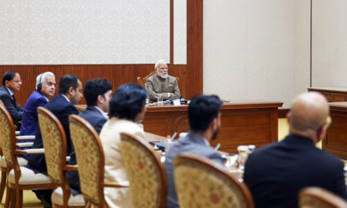 दुनिया में भारत की पूछ नहीं