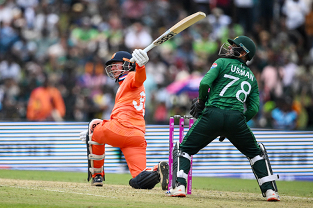 टी20 वर्ल्ड कप: सलमान ने 24 रन देकर निकाले 3 विकेट