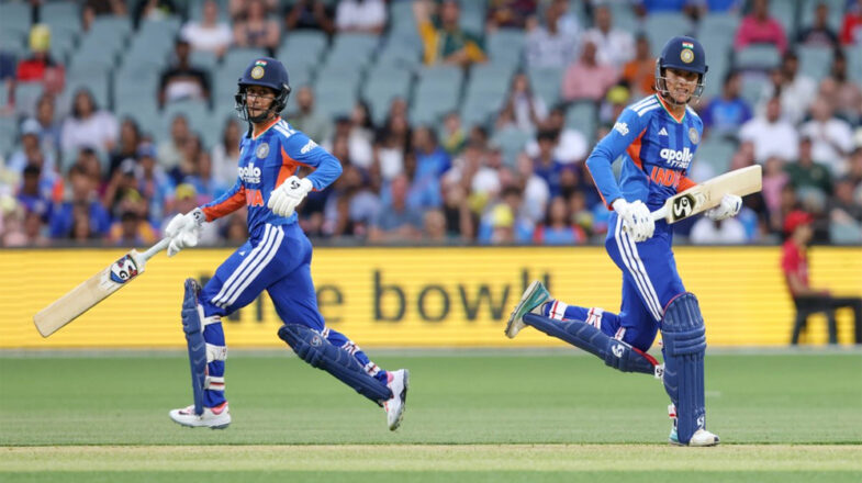 टी20 सीरीज: मंधाना और रोड्रिग्स का अर्धशतक