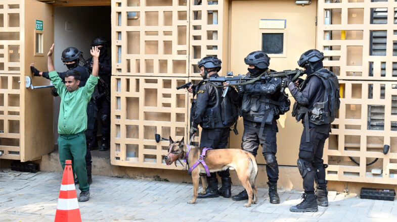 नीति बनाम नीयत