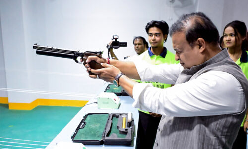 असम में सिर्फ हिंदू-मुस्लिम का मुद्दा