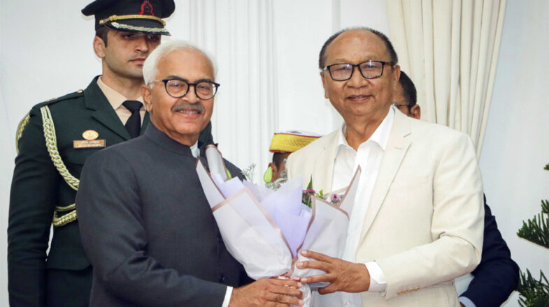 मणिपुर में सरकार बनी, खेमंचद सिंह सीएम बने