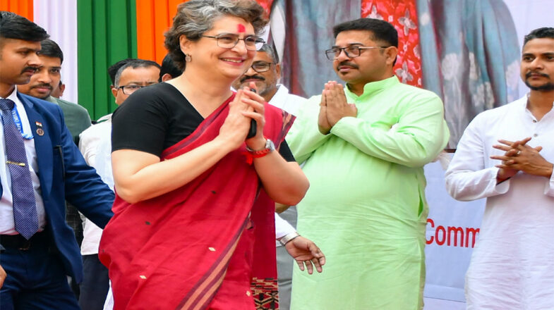 प्रियंका ने अपने लोगों को असम में लगाया