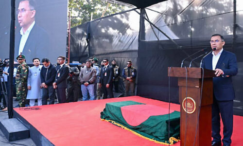 बांग्लादेश का हित सबसे पहले: तारिक