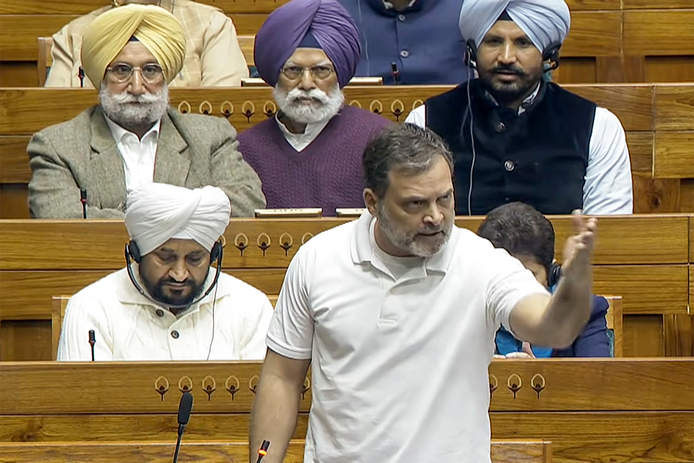 भारत माता को बेच दिया : राहुल