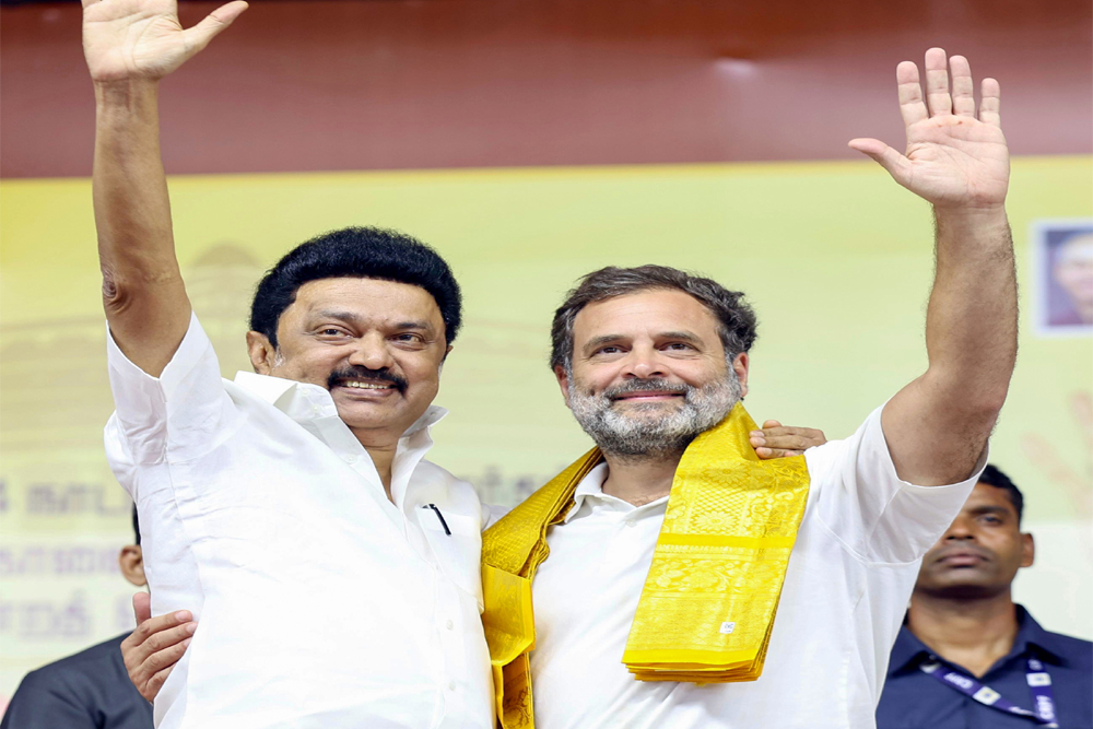 कांग्रेस के दबाव में डीएमके करेगी बातचीत