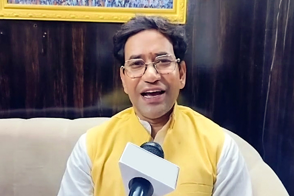 बंगाल से ममता बनर्जी का सफाया तय, दिनेश लाल यादव ने पश्चिम बंगाल चुनाव से पहले साधा निशाना