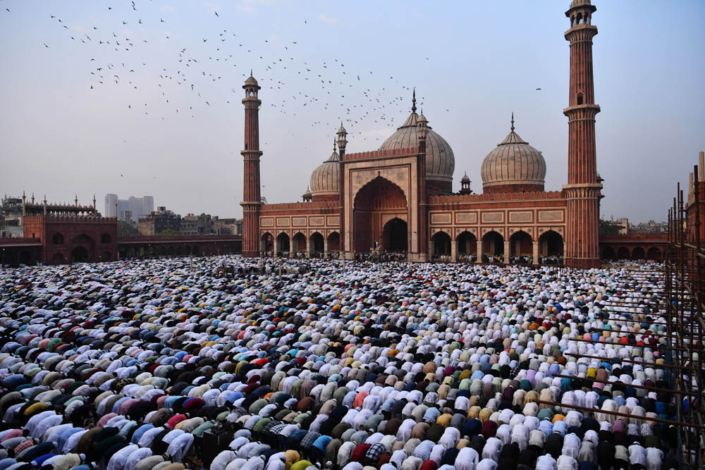 जामा मस्जिद में लोगों ने अदा की ईद-उल-फितर की नमाज