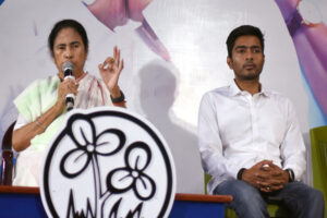 बंगाल चुनाव: टीएमसी ने सभी सीटों पर उतारे उम्मीदवार