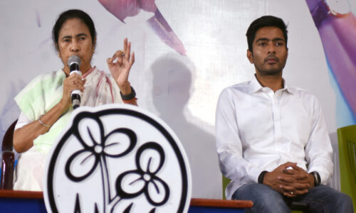 बंगाल चुनाव: टीएमसी ने सभी सीटों पर उतारे उम्मीदवार