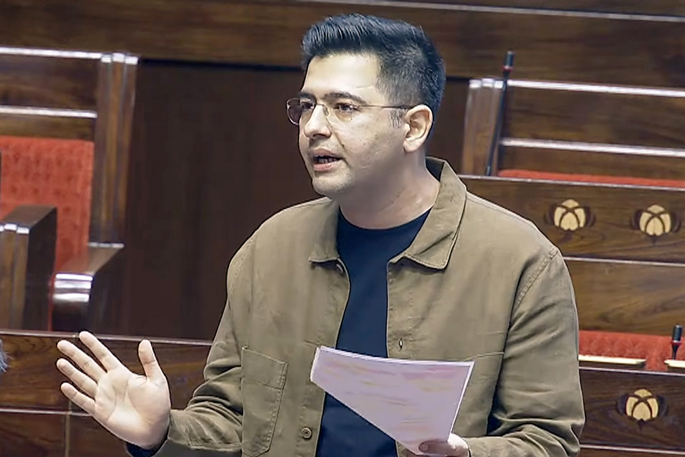 राज्यसभा में मोबाइल डेटा प्लान्स का विषय, राघव चड्ढा ने कहा- कंपनियां कर रही हैं अनयूज्ड डेटा की लूट