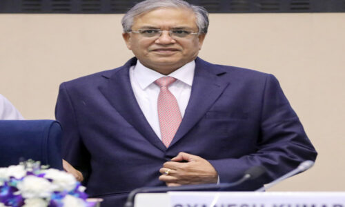 बंगाल में चुनाव आयोग का एक्शन: डीजीपी और कोलकाता पुलिस कमिश्नर को हटाया