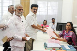 स्टालिन ने कोलाथुर से किया नामांकन