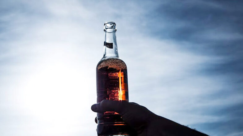 जम्मू-कश्मीर में शराबबंदी पर विवाद