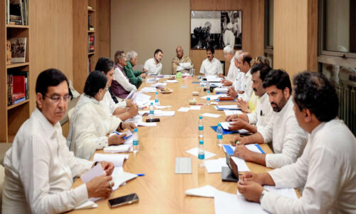 तमिल सहयोगी कांग्रेस से नाराज