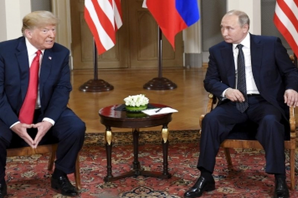 मिडिल ईस्ट तनाव के बीच ट्रंप और पुतिन ने फोन पर की बात