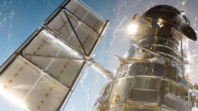 हबल स्पेस टेलीस्कोप: ब्रह्मांड की टाइम मशीन