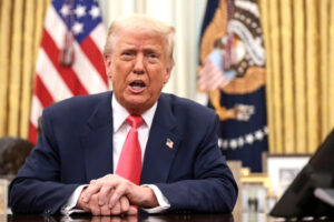 नए युग के द्वार पर खड़ी है दुनिया