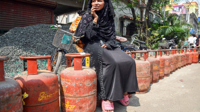 पकौड़ा इकॉनोमी के अब फाफड़ा के दिन!