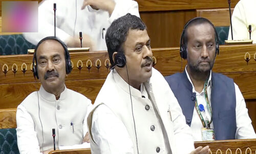 यादव सांसद पर जदयू ने लटकाई तलवार