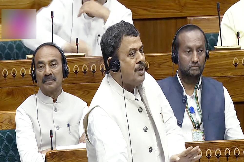 यादव सांसद पर जदयू ने लटकाई तलवार